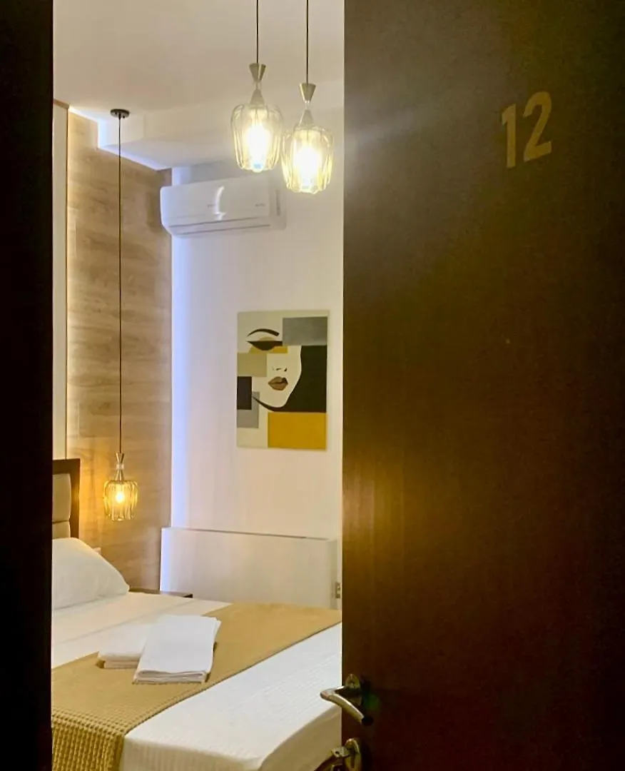 Triena Rooms فيير 0*,  ألبانيا