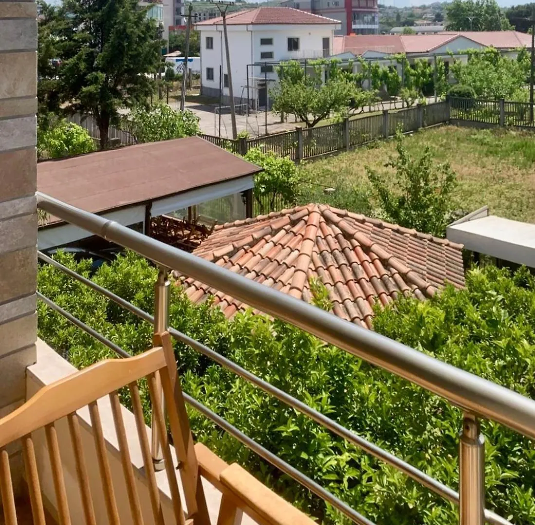 Triena Rooms فيير ألبانيا