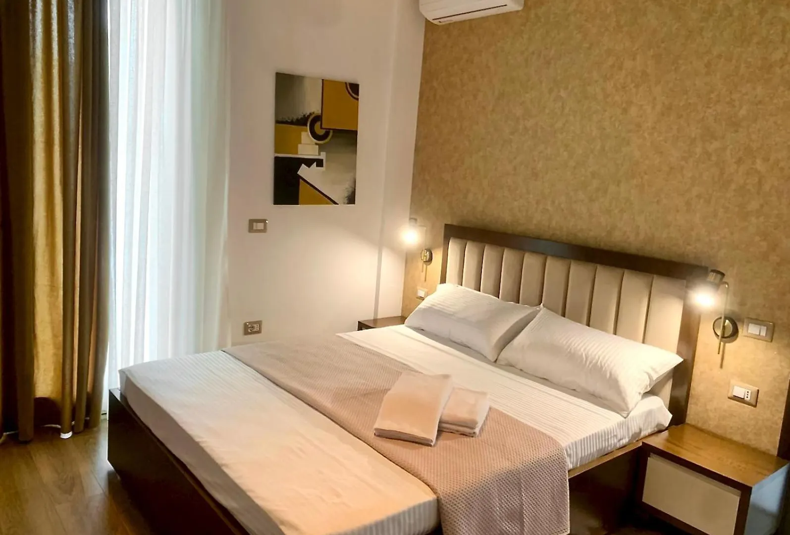 بيت ريفي Triena Rooms فيير